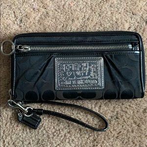 Coach Signature Black Wallet w/ Wristlet